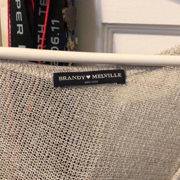 Brandy Melville tan sweater - Picture 2 of 2